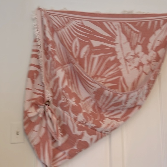 Red Clay & Cream Textile Reversible Versatile Blanket Wrap Scarf ALOHA FLiPSiDE - Picture 6 of 7